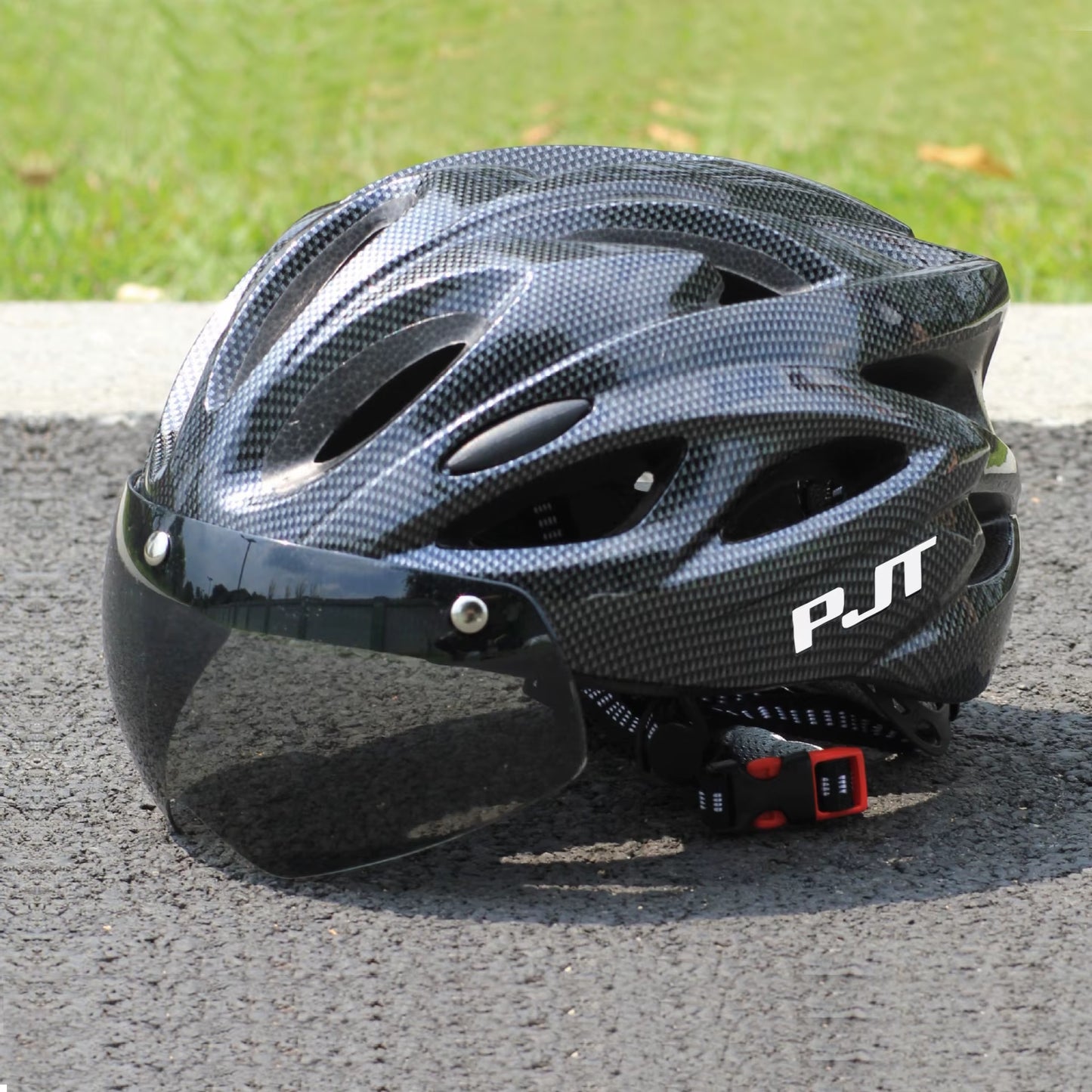 Ultra-Light Bicycle Helmet Lightweight PC Shell & EPS Foam Construction Cycling Helmet MTB 18 Ventilation Vents Bike Helmet